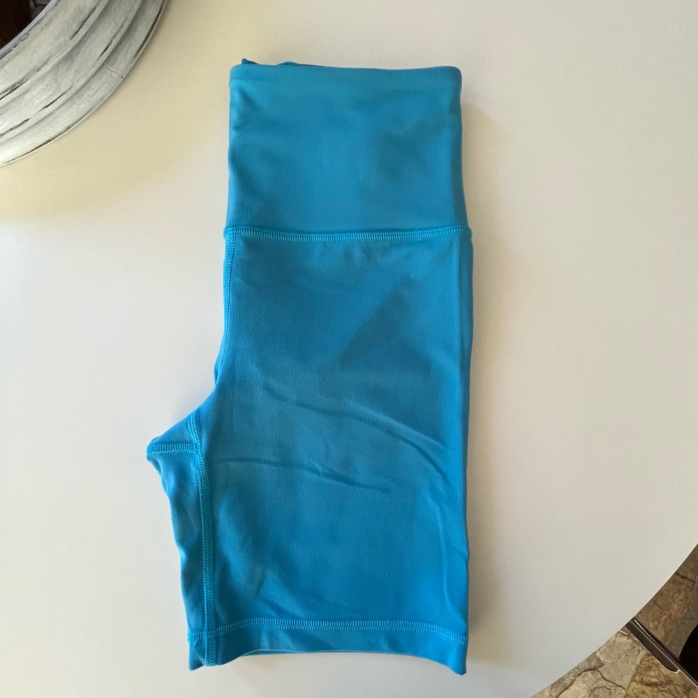 Athleta Elation Bike Short 7 in